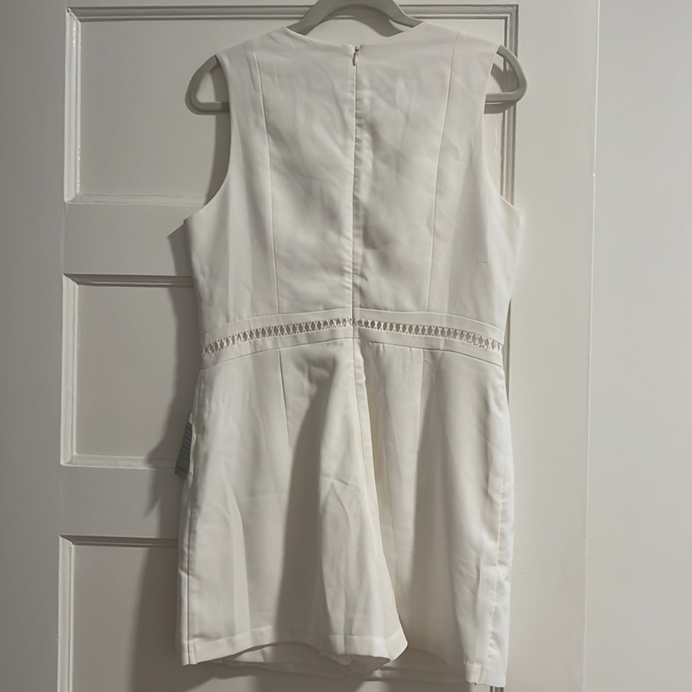 Adelyn Rae romper - NWT size L - Picture 2 of 2